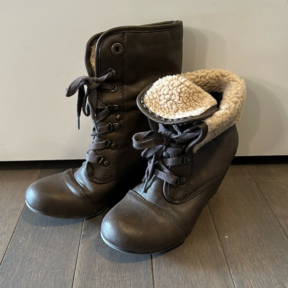 Call it Spring 2-way boots size 7 - Picture 1 of 6